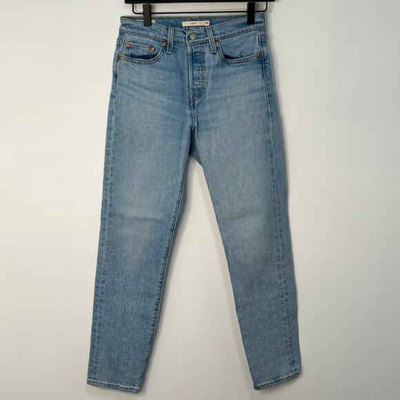 Levis Button Fly Wedgie Tapered Leg Denim Jeans Blue Light Wash Size 26 Retro - Picture 2 of 10